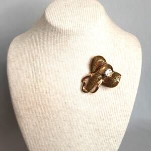 Vintage 1980s Elephant Head Brooch Heavy Gold Tone Metal Brown Green Enamel